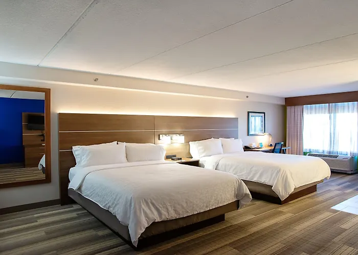 Express & By Ihg Hotel 2*