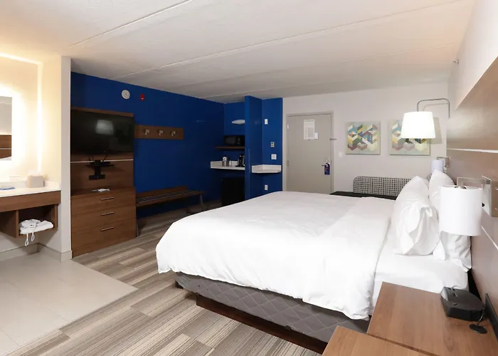 Express & By Ihg Hotel