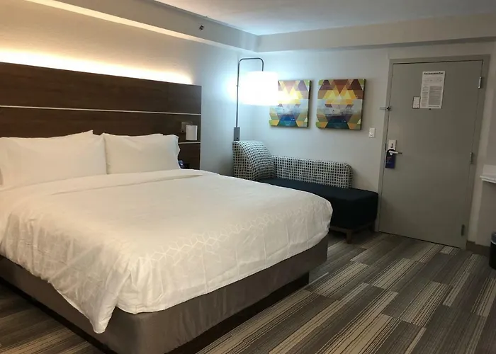 Express & By Ihg Hotel